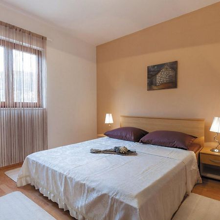Cozy Nook Apartment Kastel Stari Kaštela Kültér fotó
